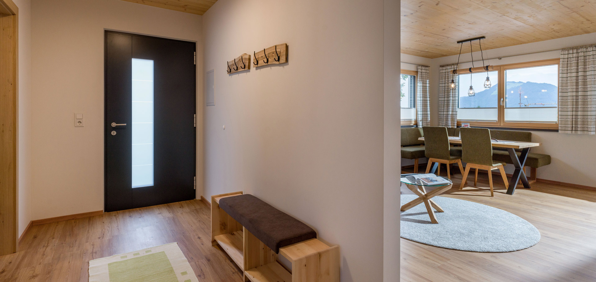 Chalet Baumgarten Garderobe Wohnzimmer